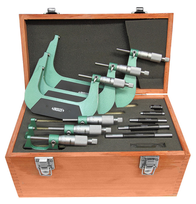 Sharrett Mikrometer Set, Vintage Messwerkzeug im Holzkasten (Gebraucht) in Malix für CHF 85
